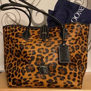Dooney & Bourke leopard leather handbag